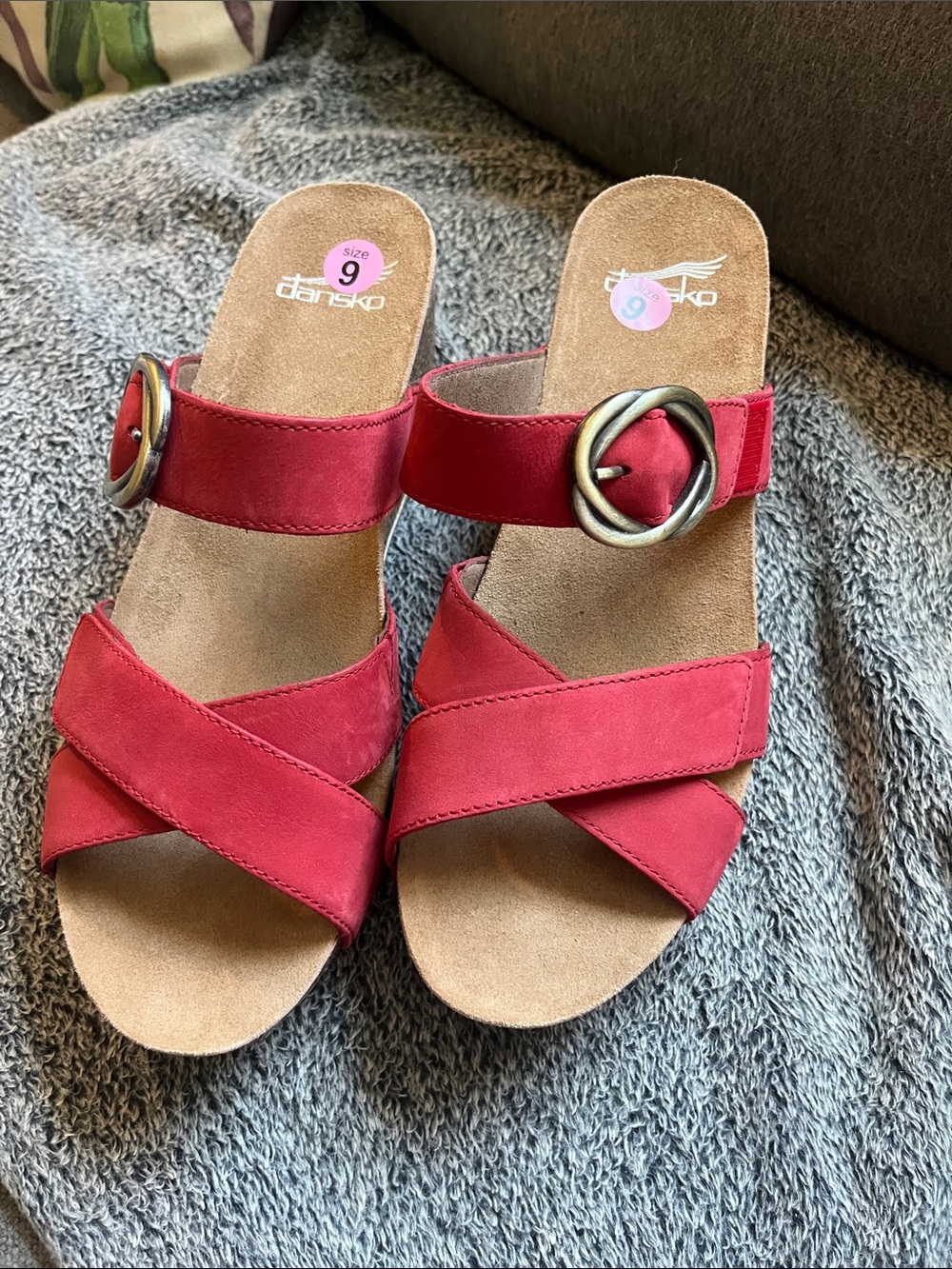 Dansko Susie milled nubuck slide sandals sz 40/ sz 9 new condition
